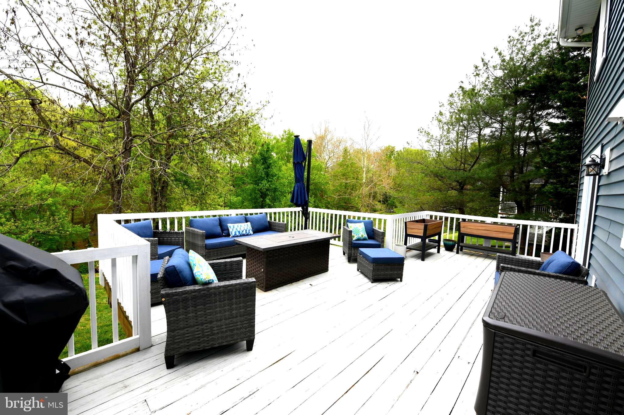 COUNTRY CLUB PARK - Residential