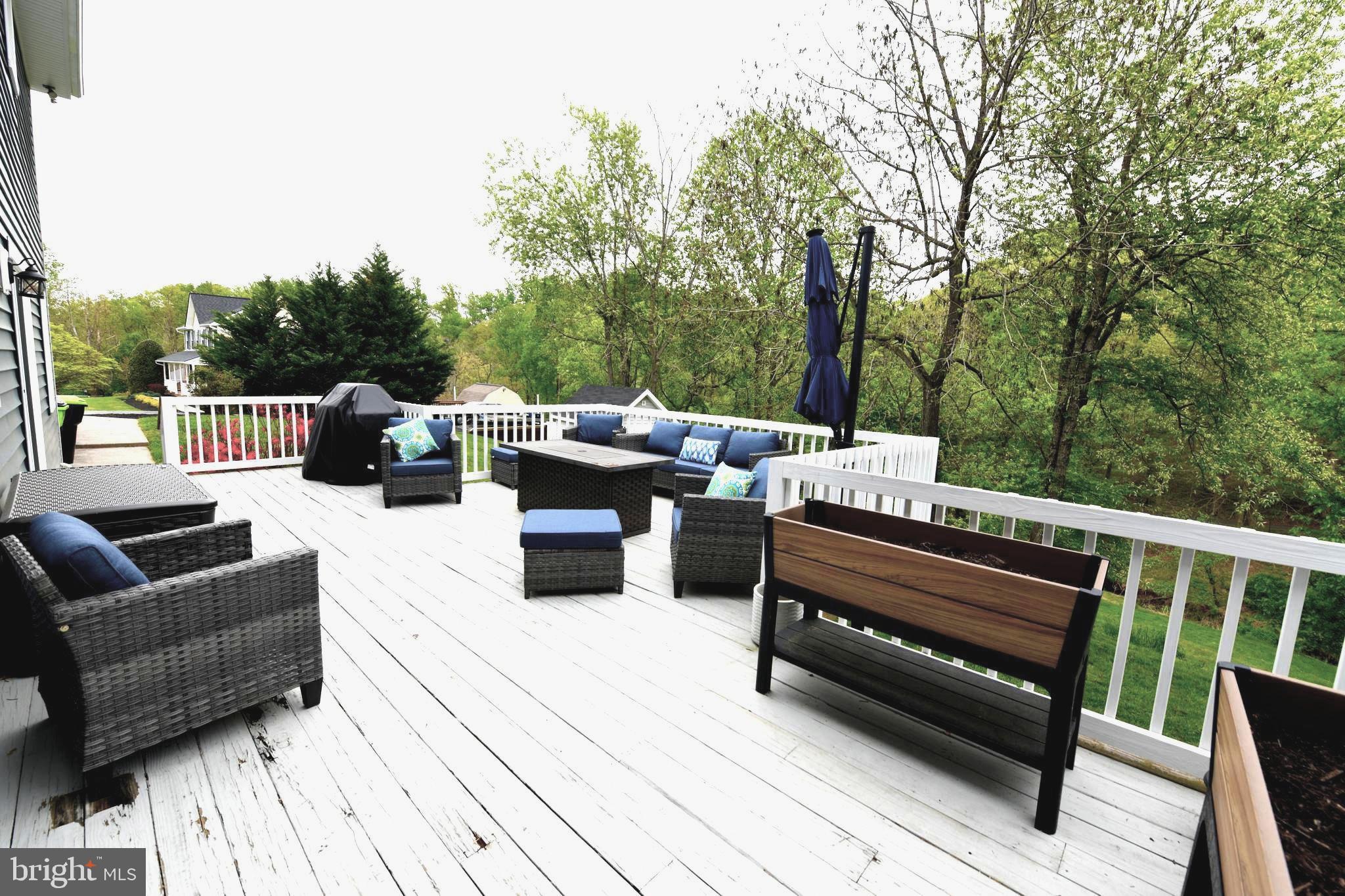 COUNTRY CLUB PARK - Residential