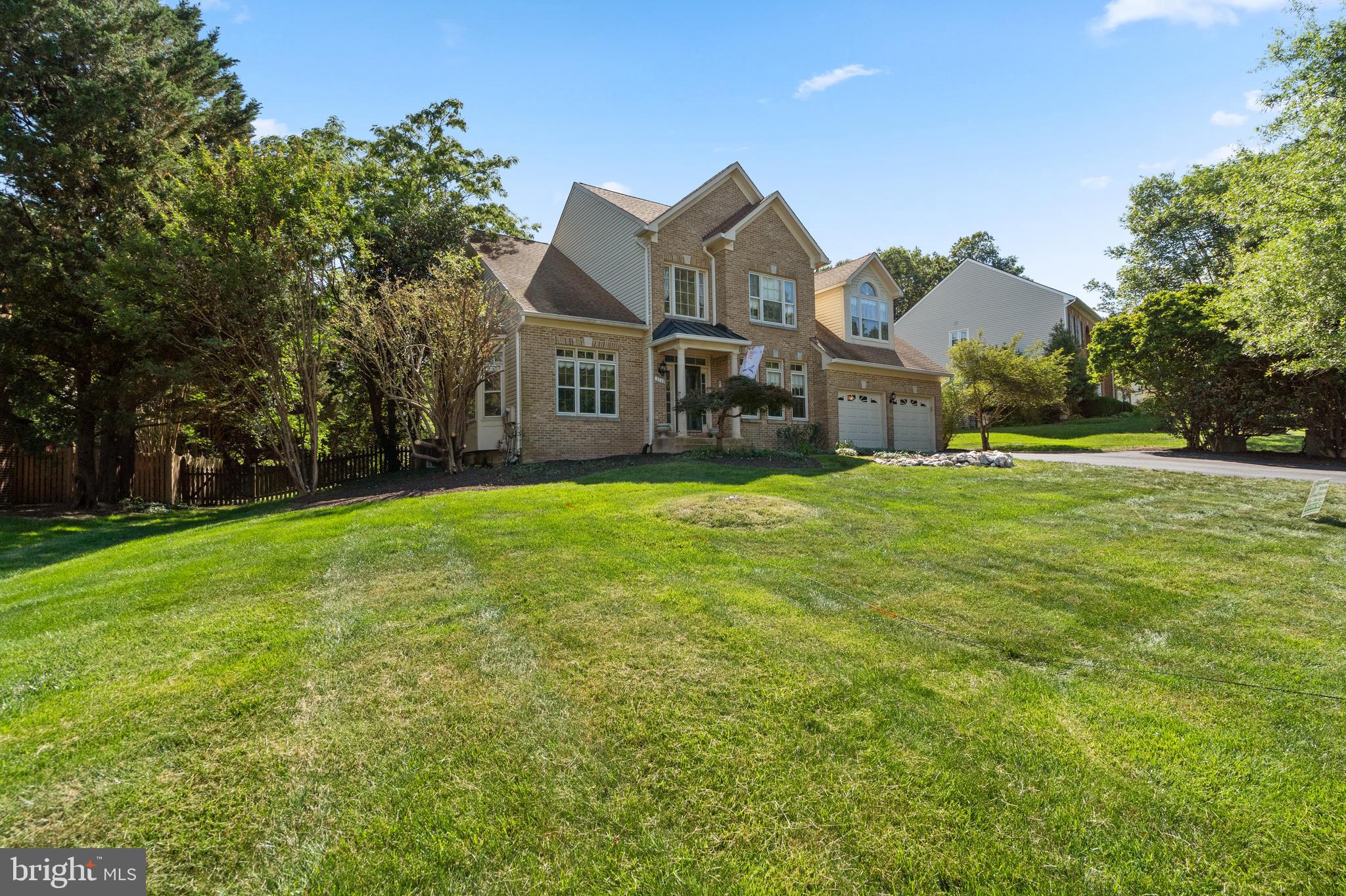CROSSPOINTE - Residential