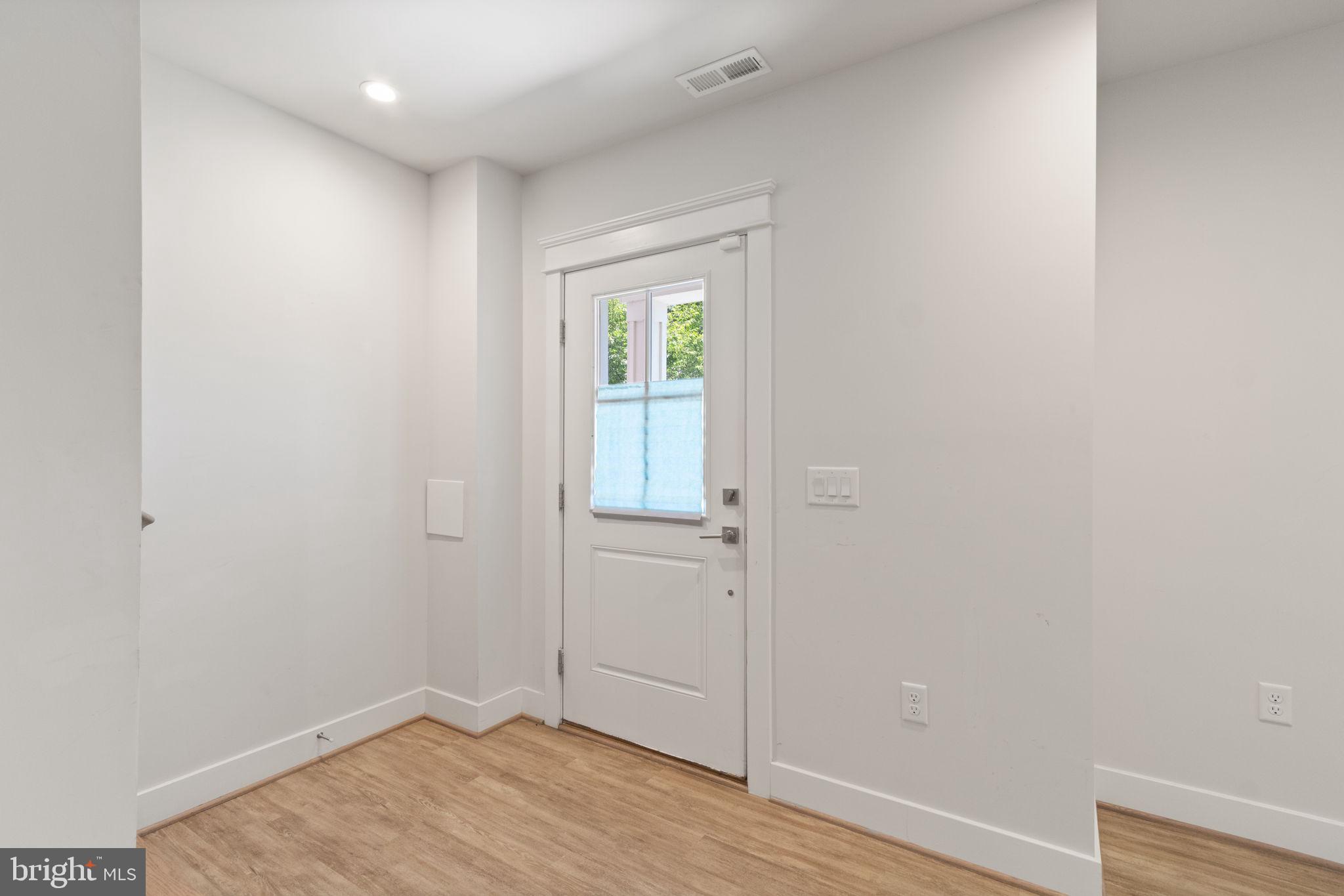 DARBYTOWN - Residential