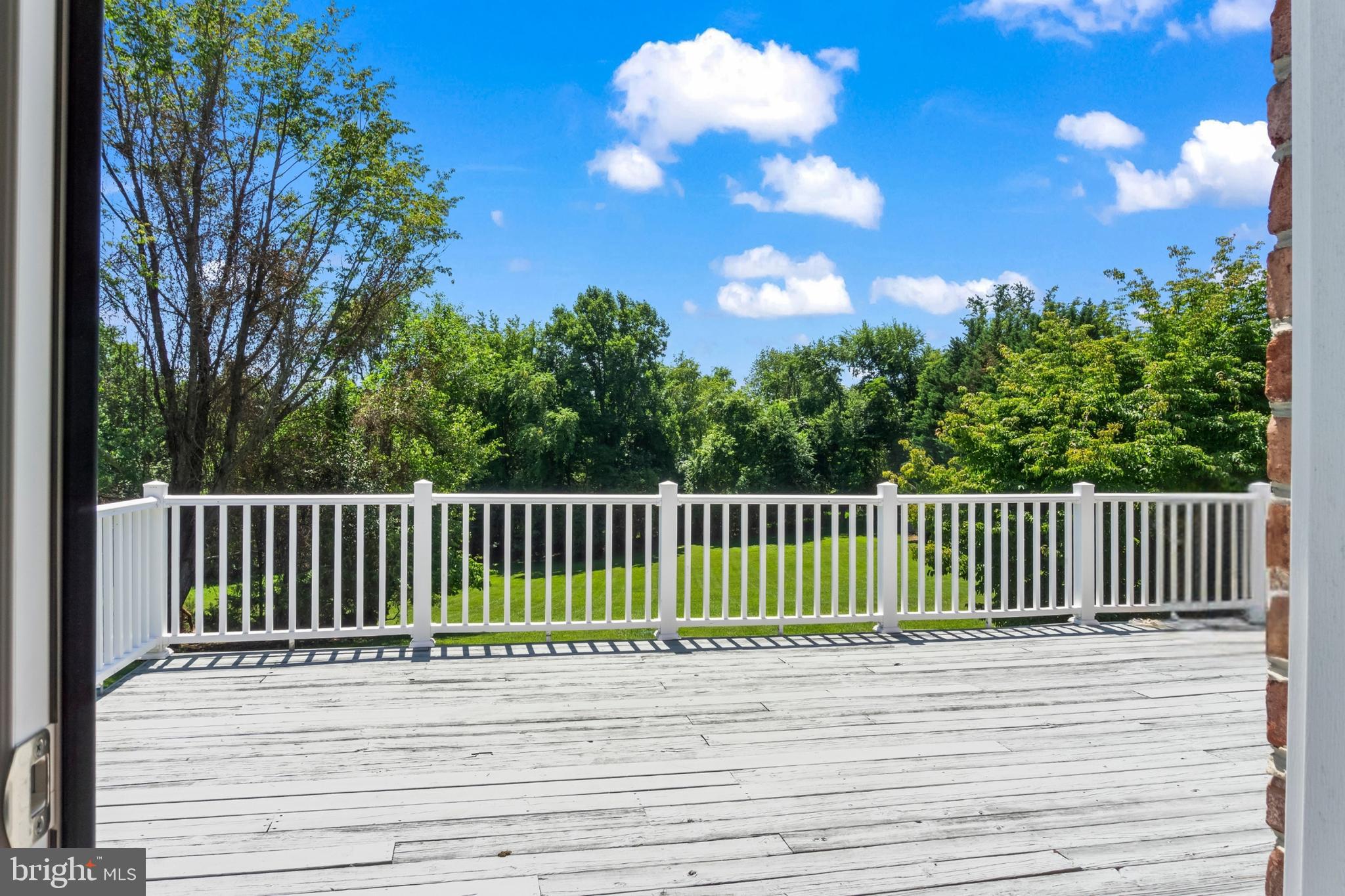 SPRING MEADOWS - Residential