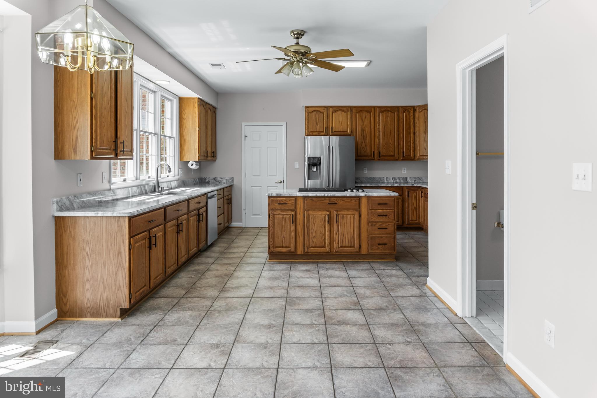 SPRING MEADOWS - Residential