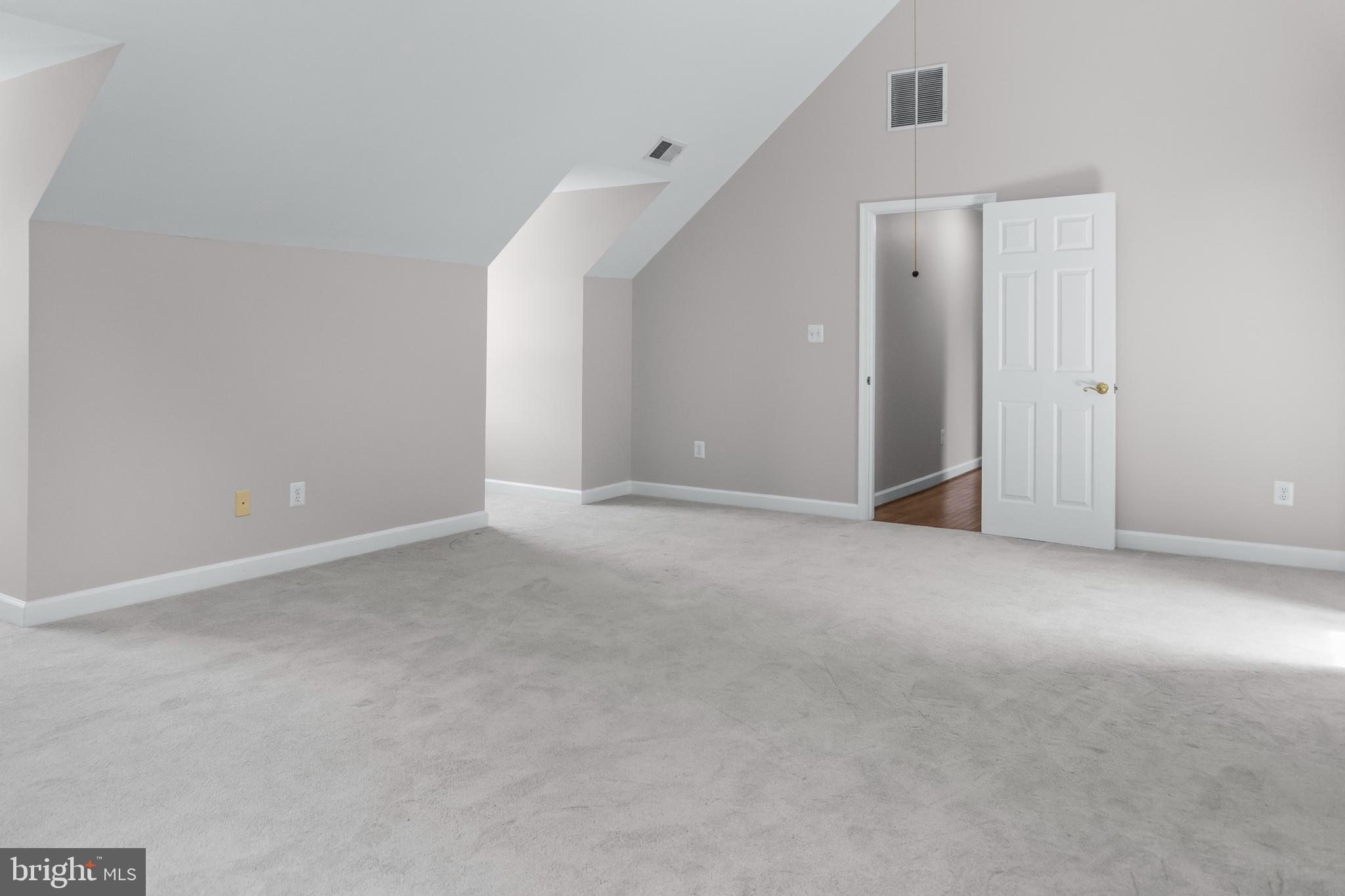 SPRING MEADOWS - Residential