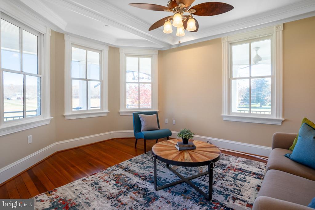 DEALE - Residential