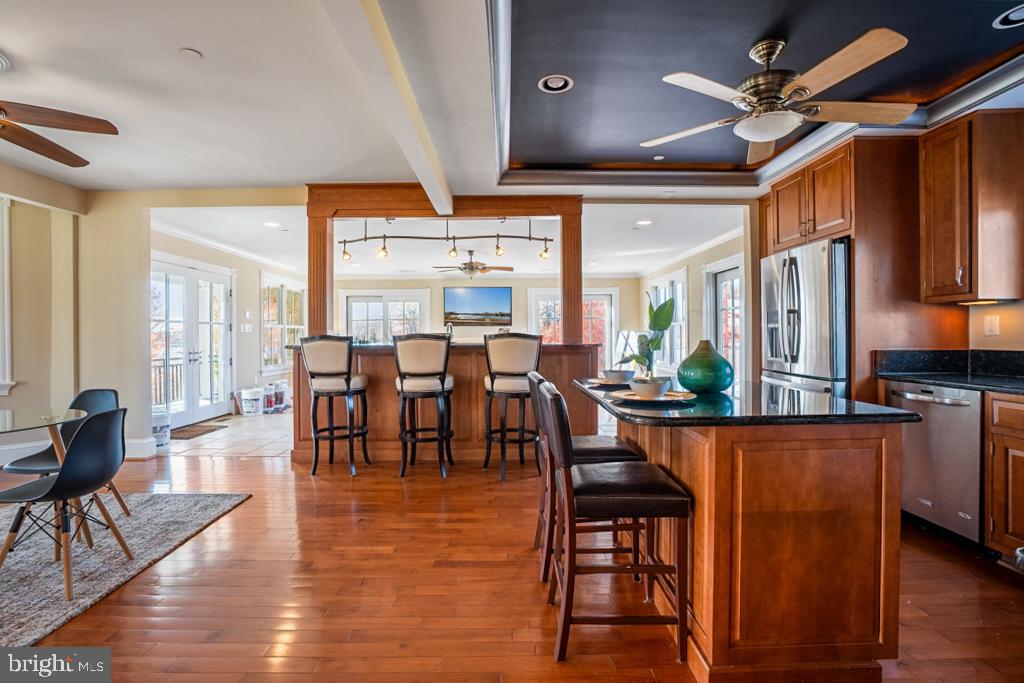 DEALE - Residential