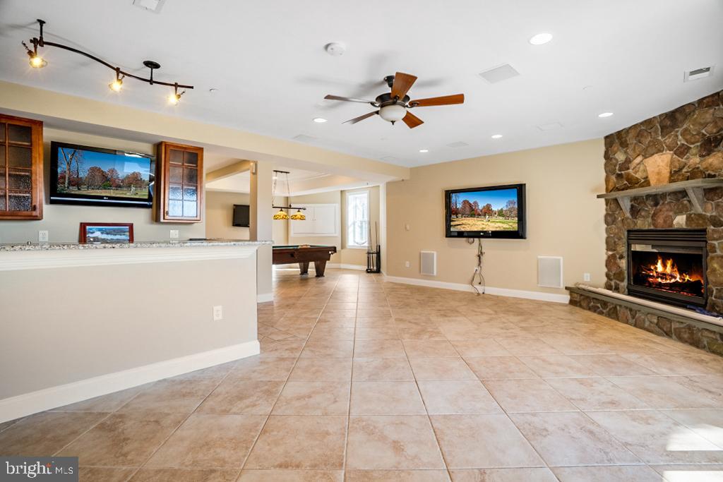 DEALE - Residential