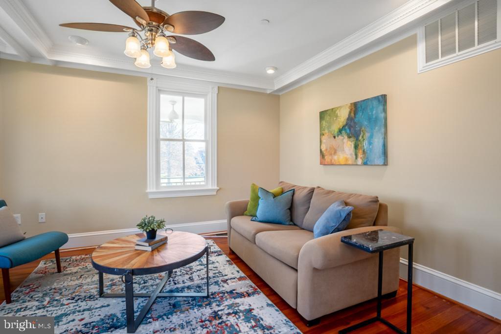 DEALE - Residential