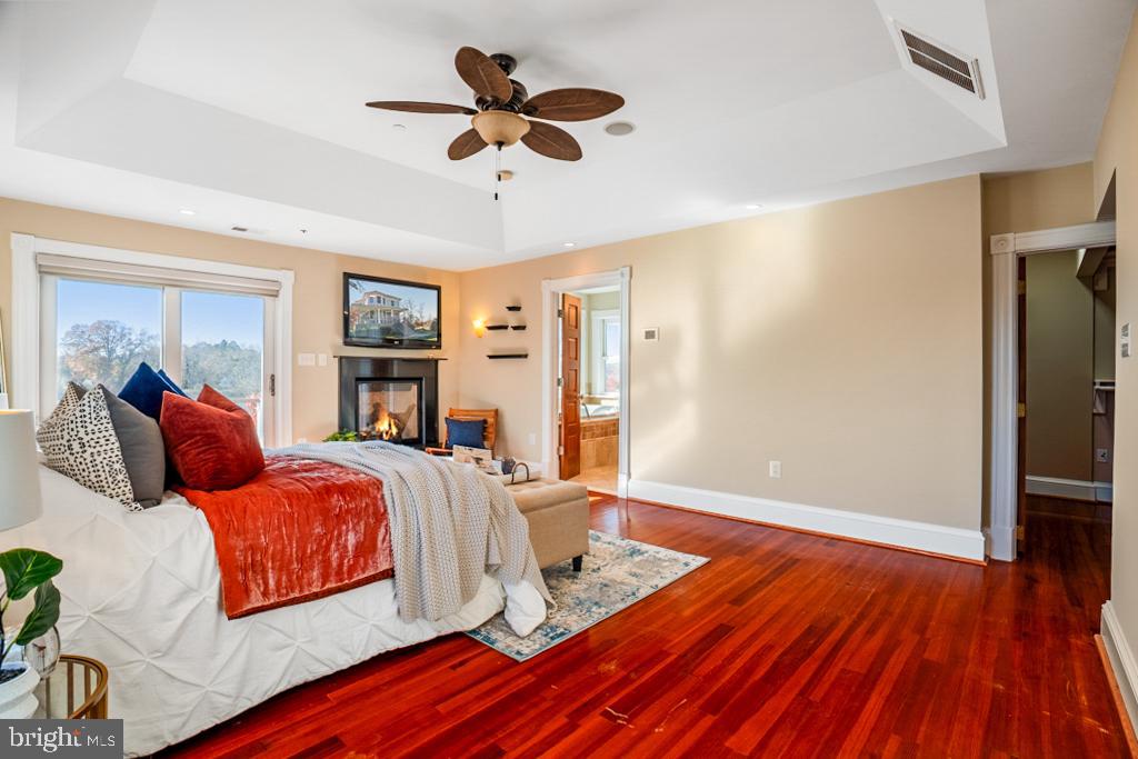 DEALE - Residential