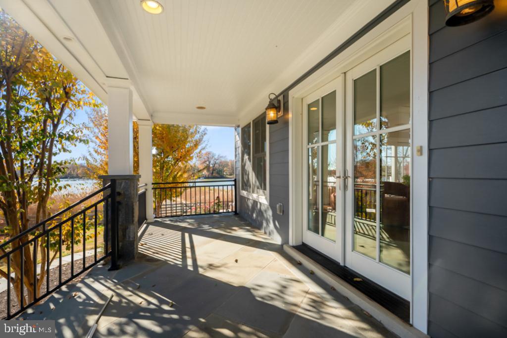 DEALE - Residential