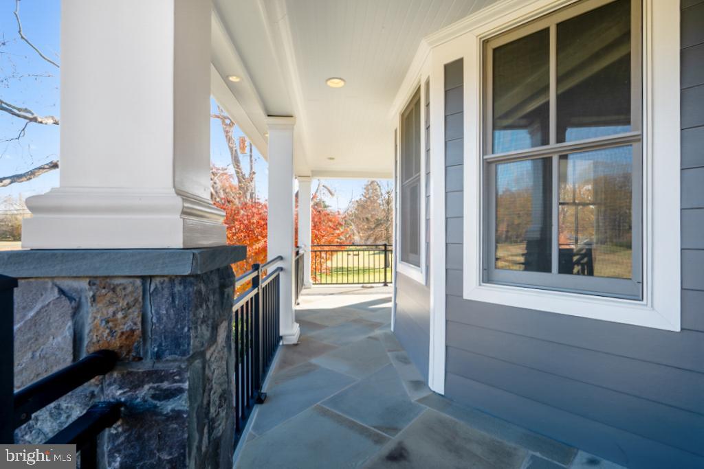DEALE - Residential