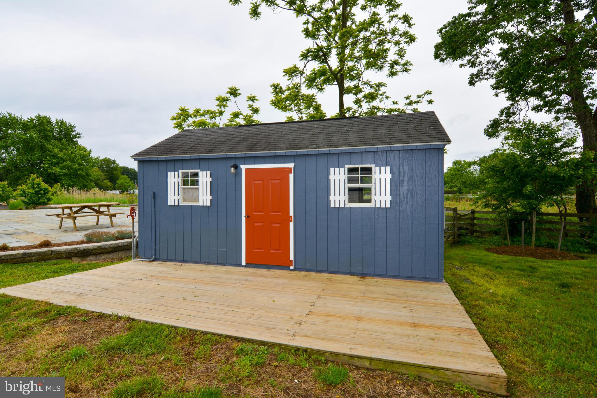 DEALE - Residential