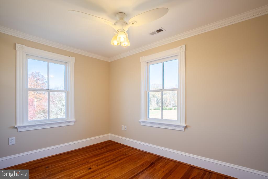DEALE - Residential