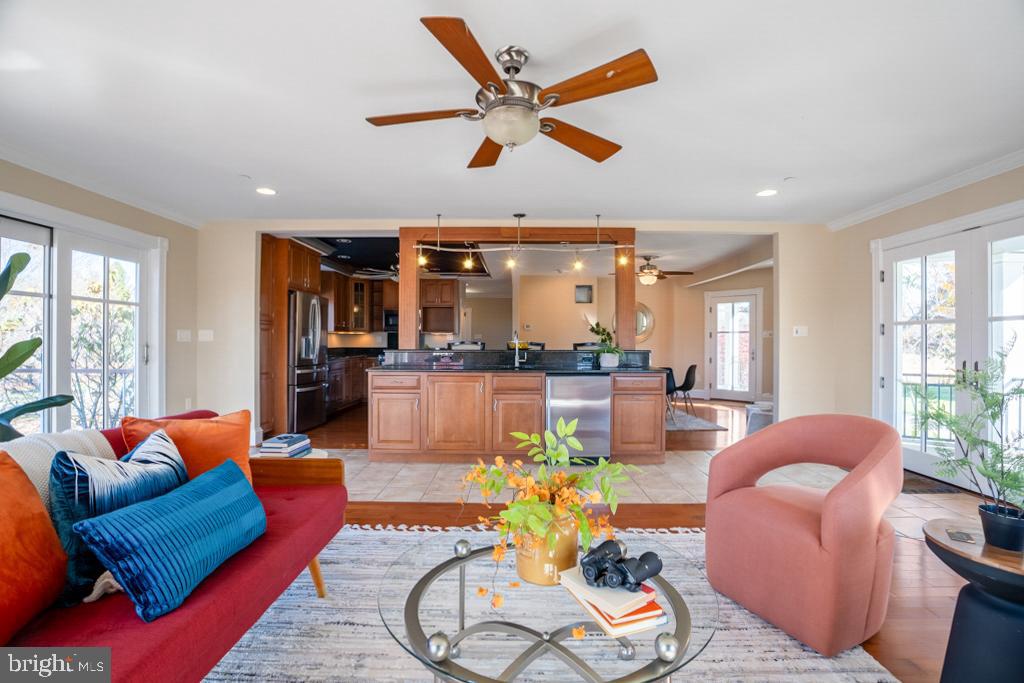 DEALE - Residential