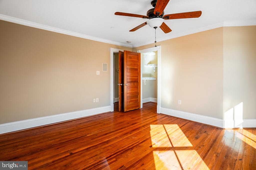 DEALE - Residential