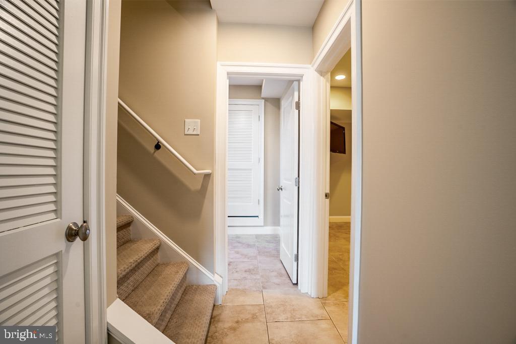 DEALE - Residential