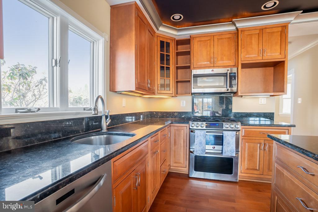 DEALE - Residential