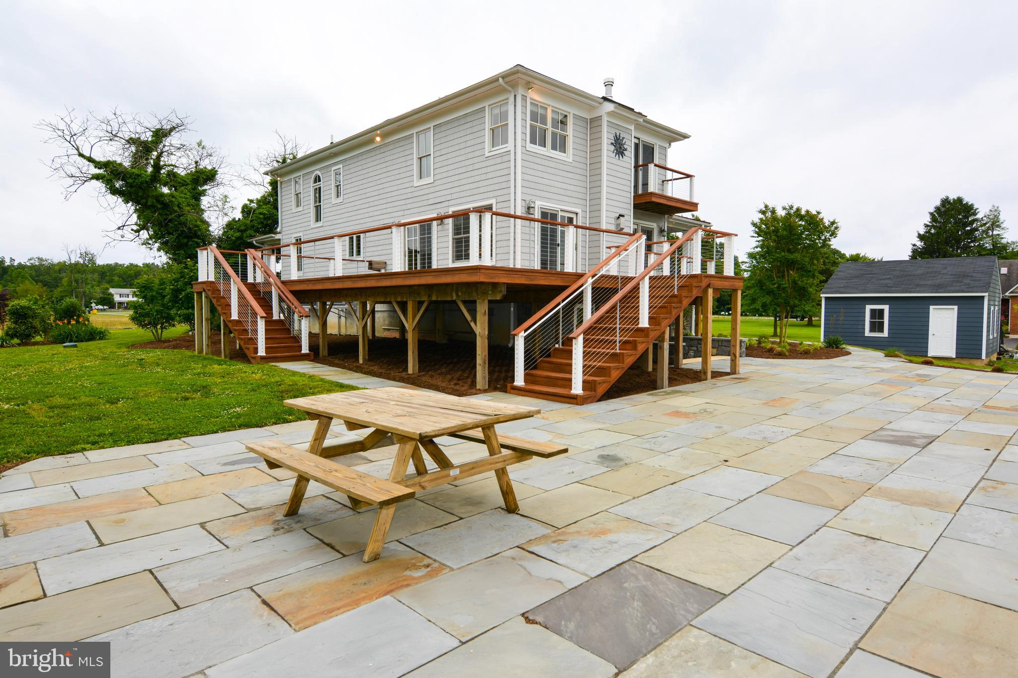 DEALE - Residential