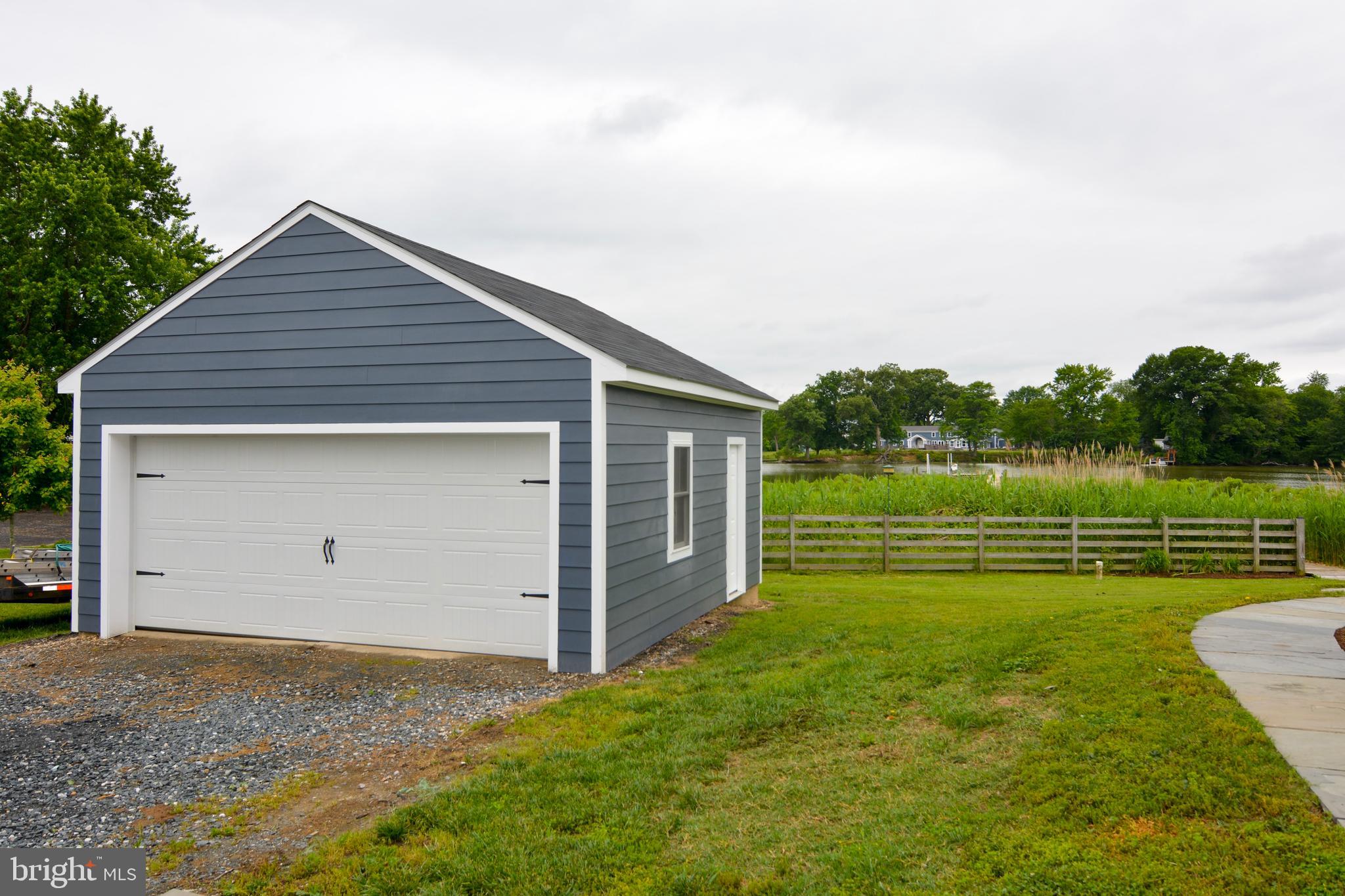 DEALE - Residential