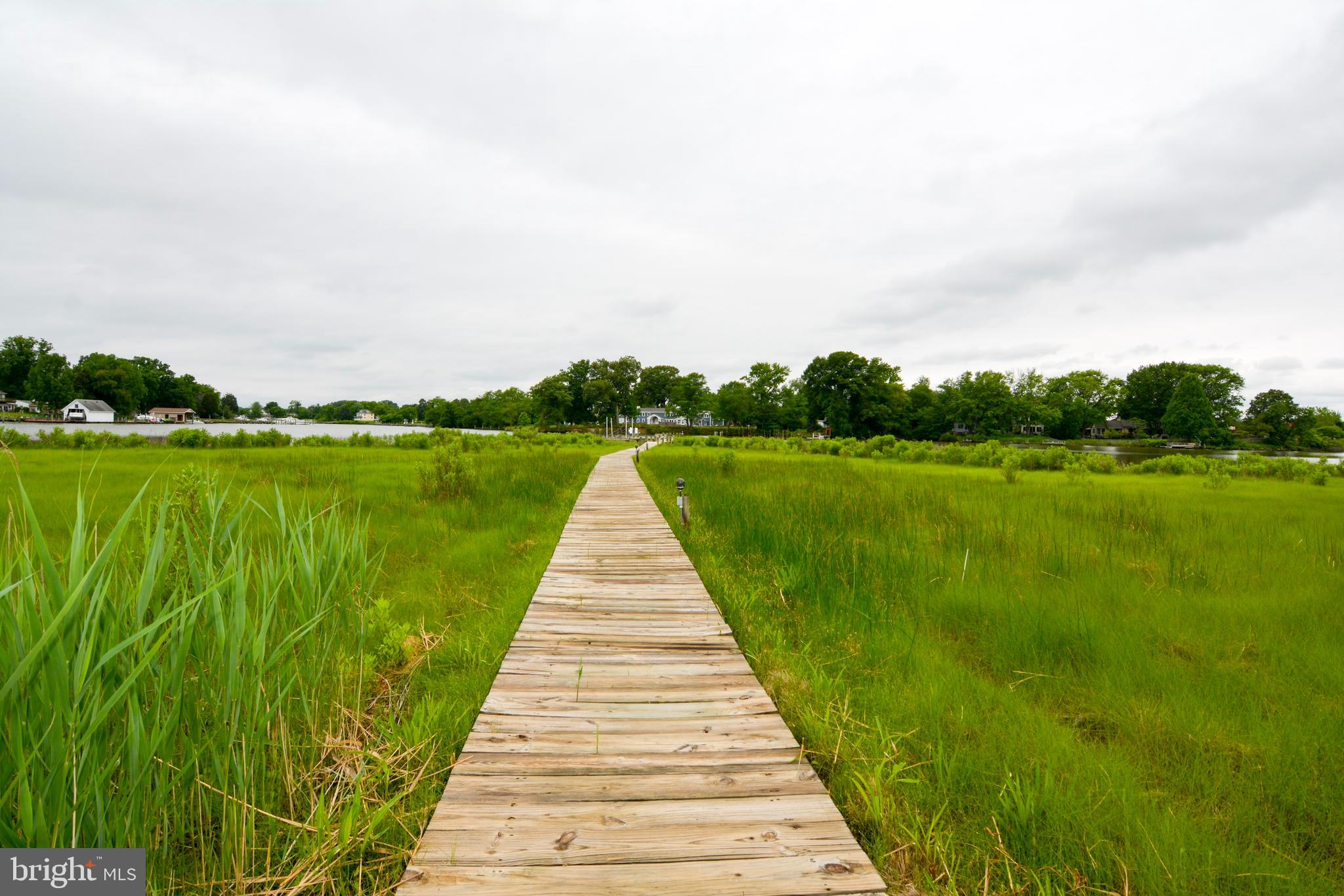 DEALE - Residential