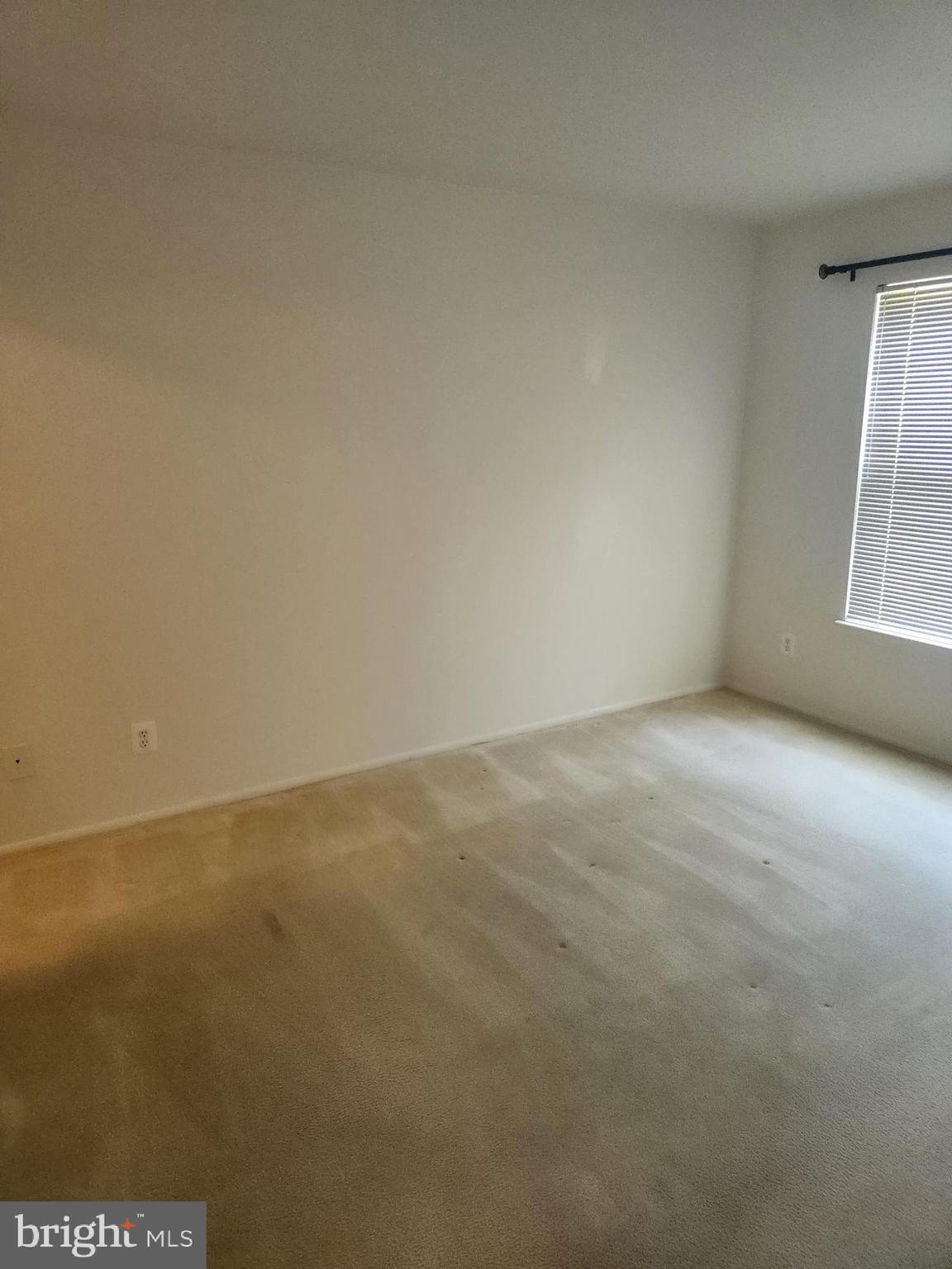 RESTON - Residential Lease