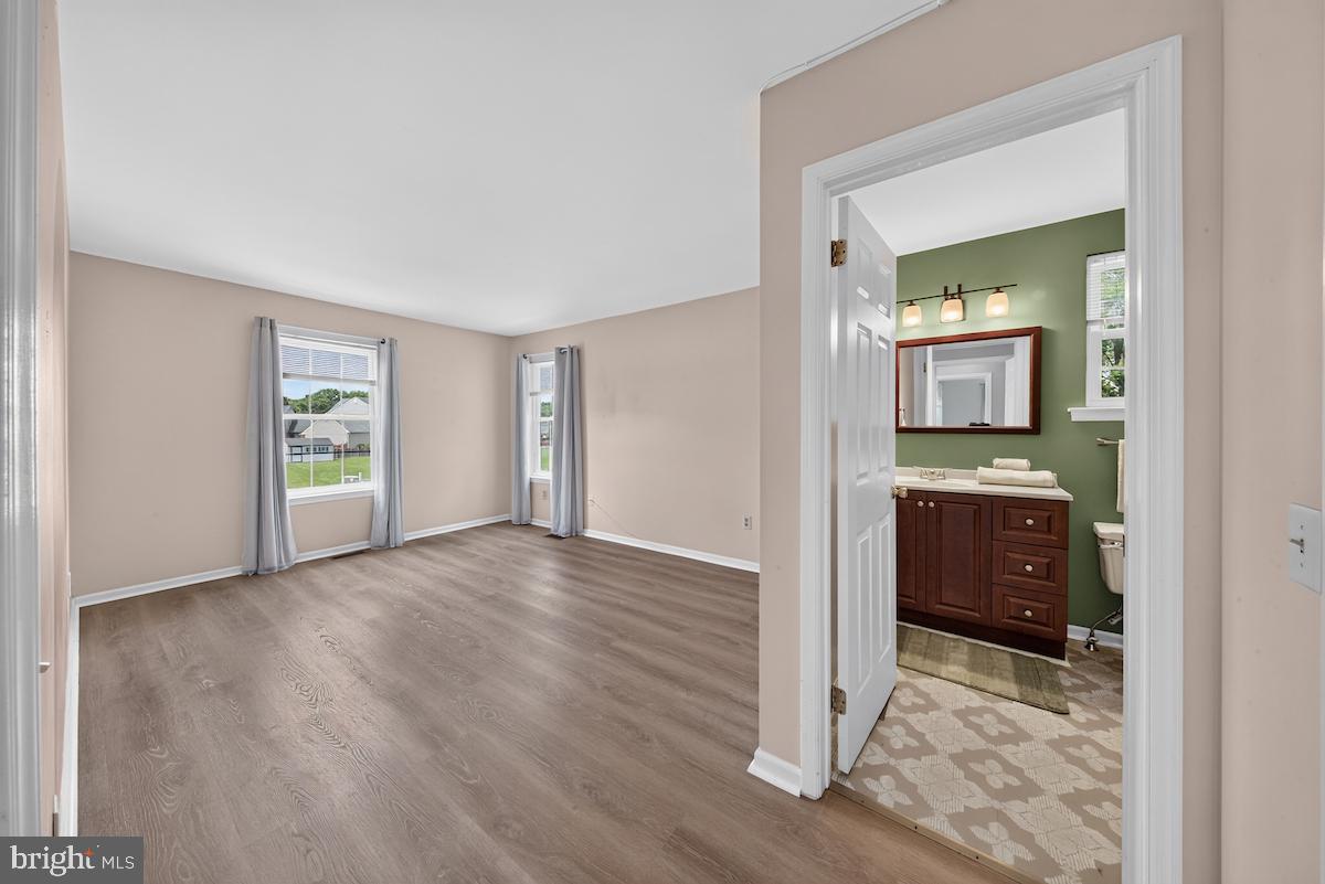 SCARBOROUGH MANOR - Residential