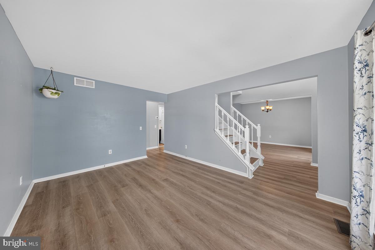 SCARBOROUGH MANOR - Residential