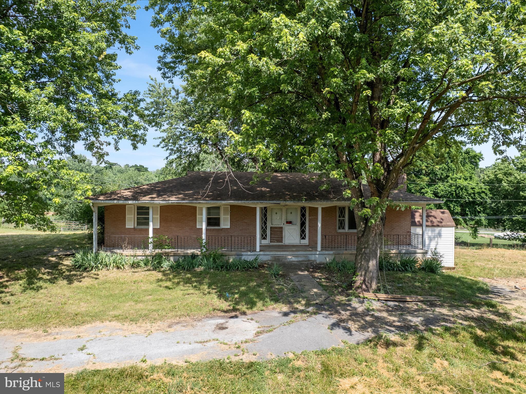 WALNUT GROVE - Residential