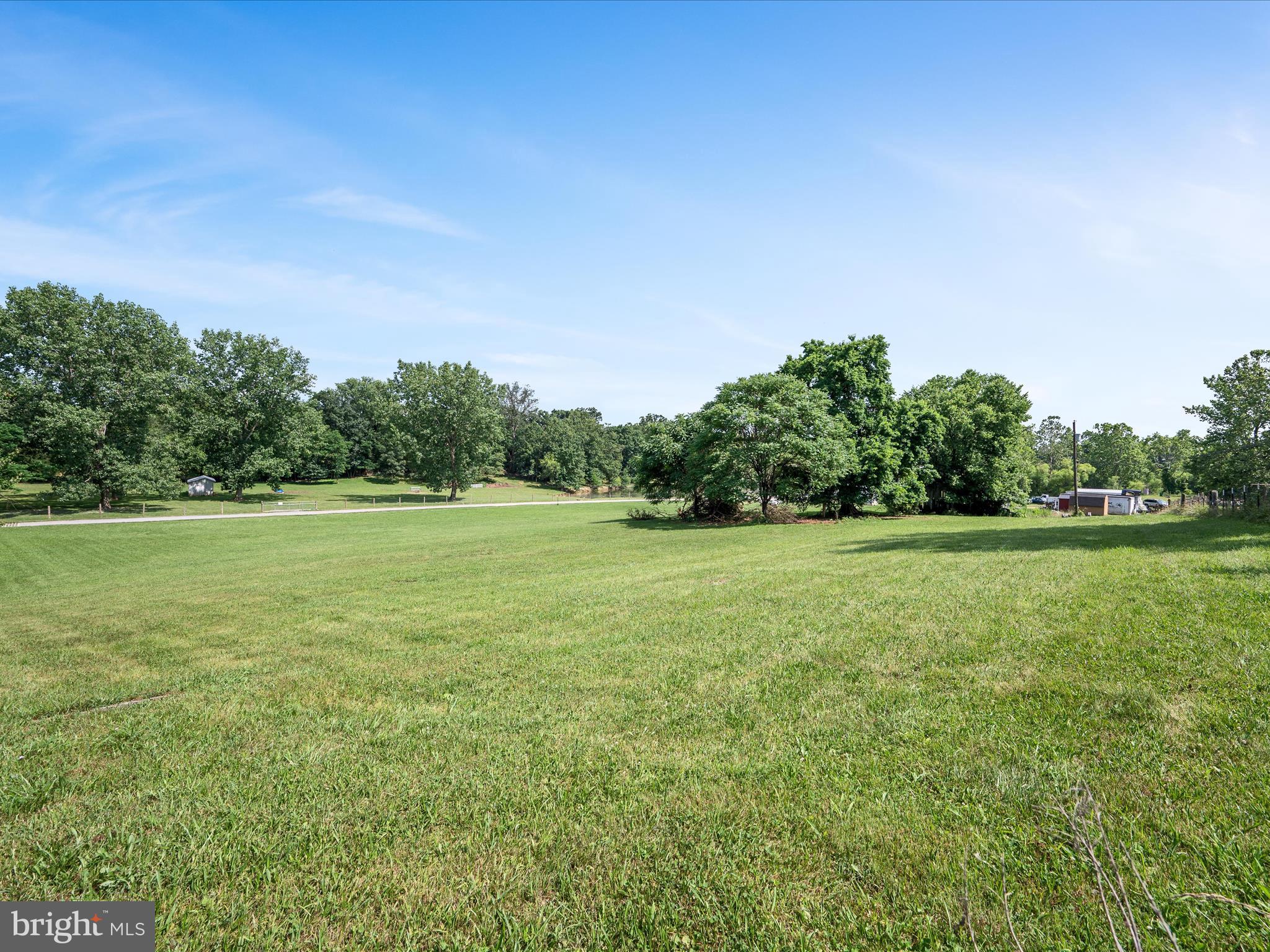 WALNUT GROVE - Residential