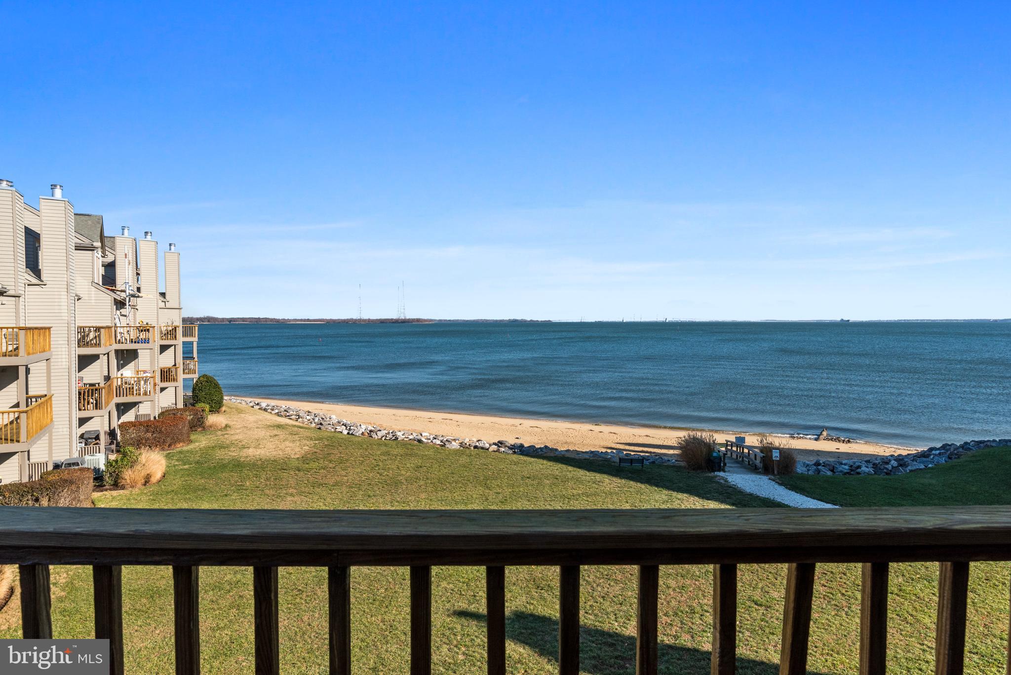 CHESAPEAKE HARBOUR - Residential