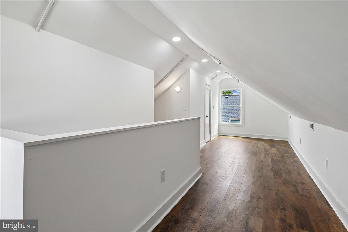 EASTPORT - Residential