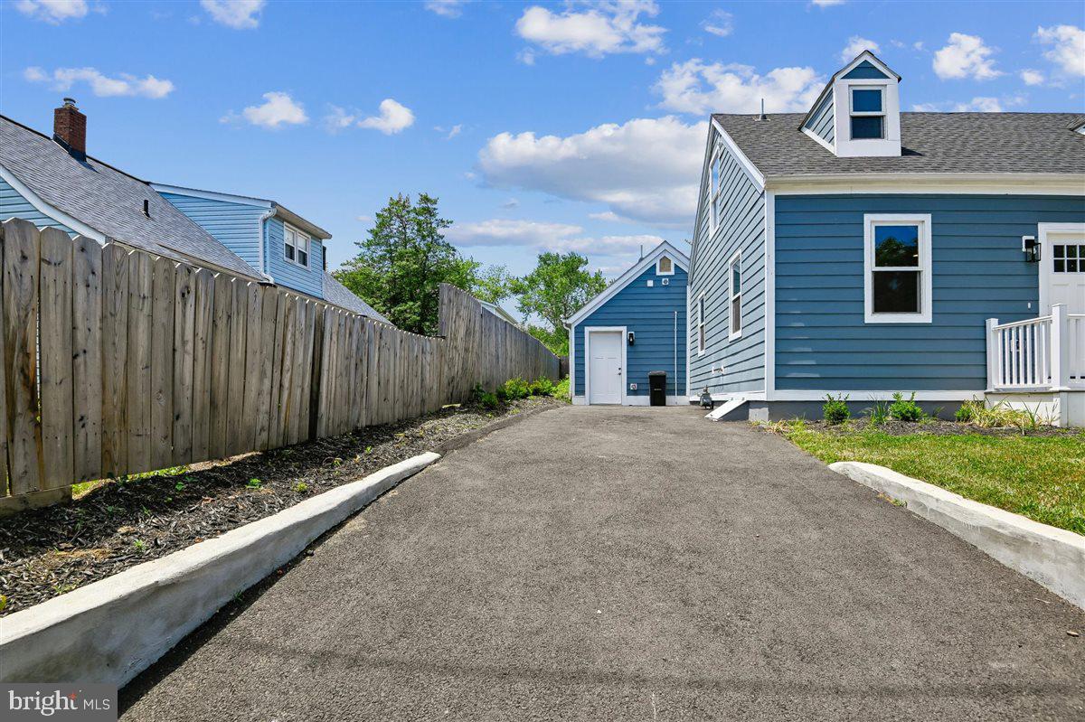 EASTPORT - Residential