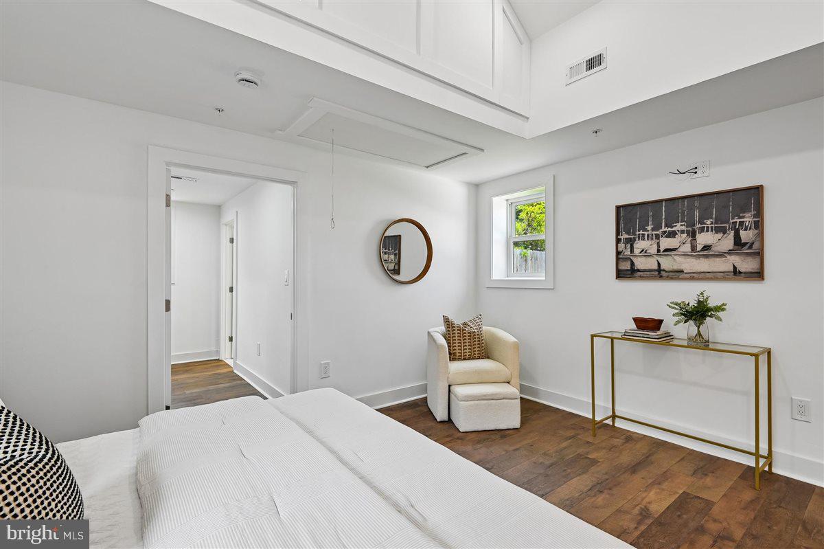EASTPORT - Residential