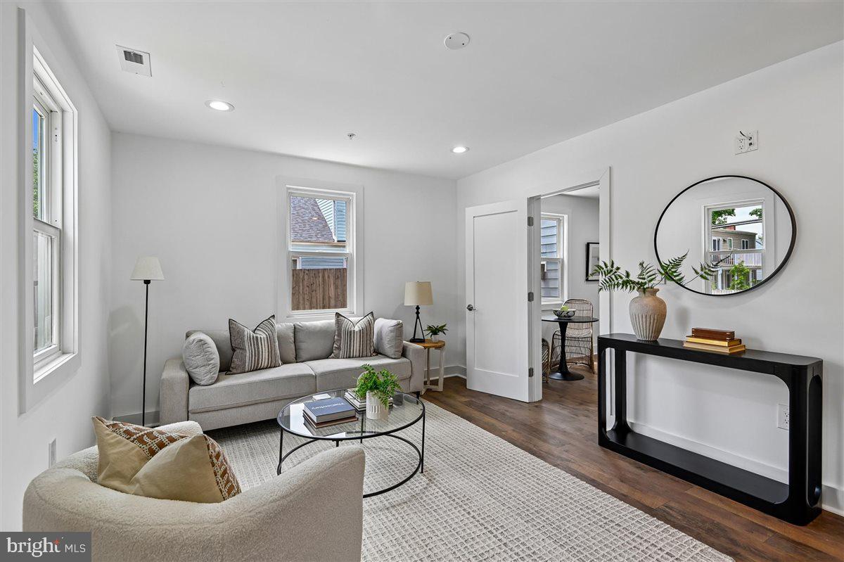 EASTPORT - Residential