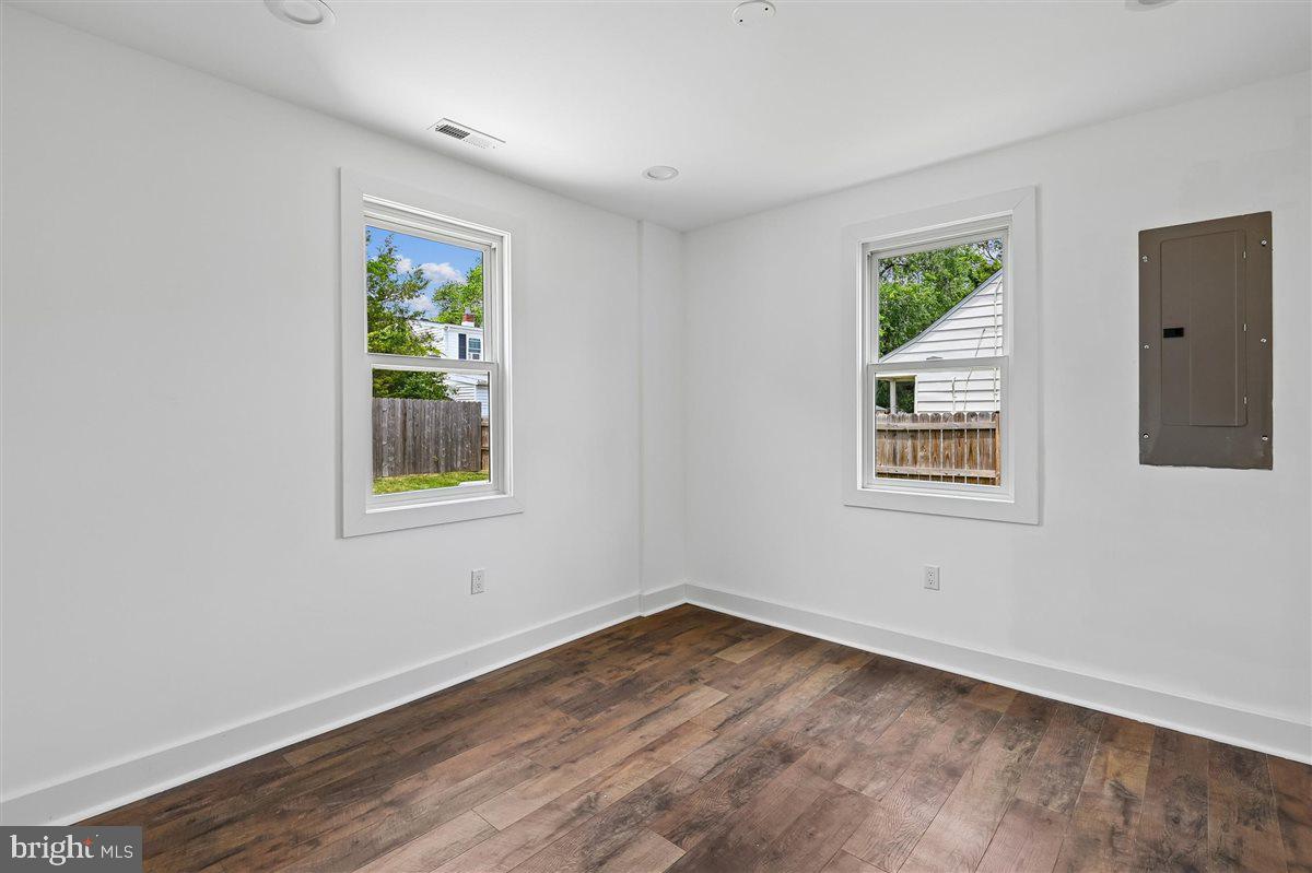 EASTPORT - Residential