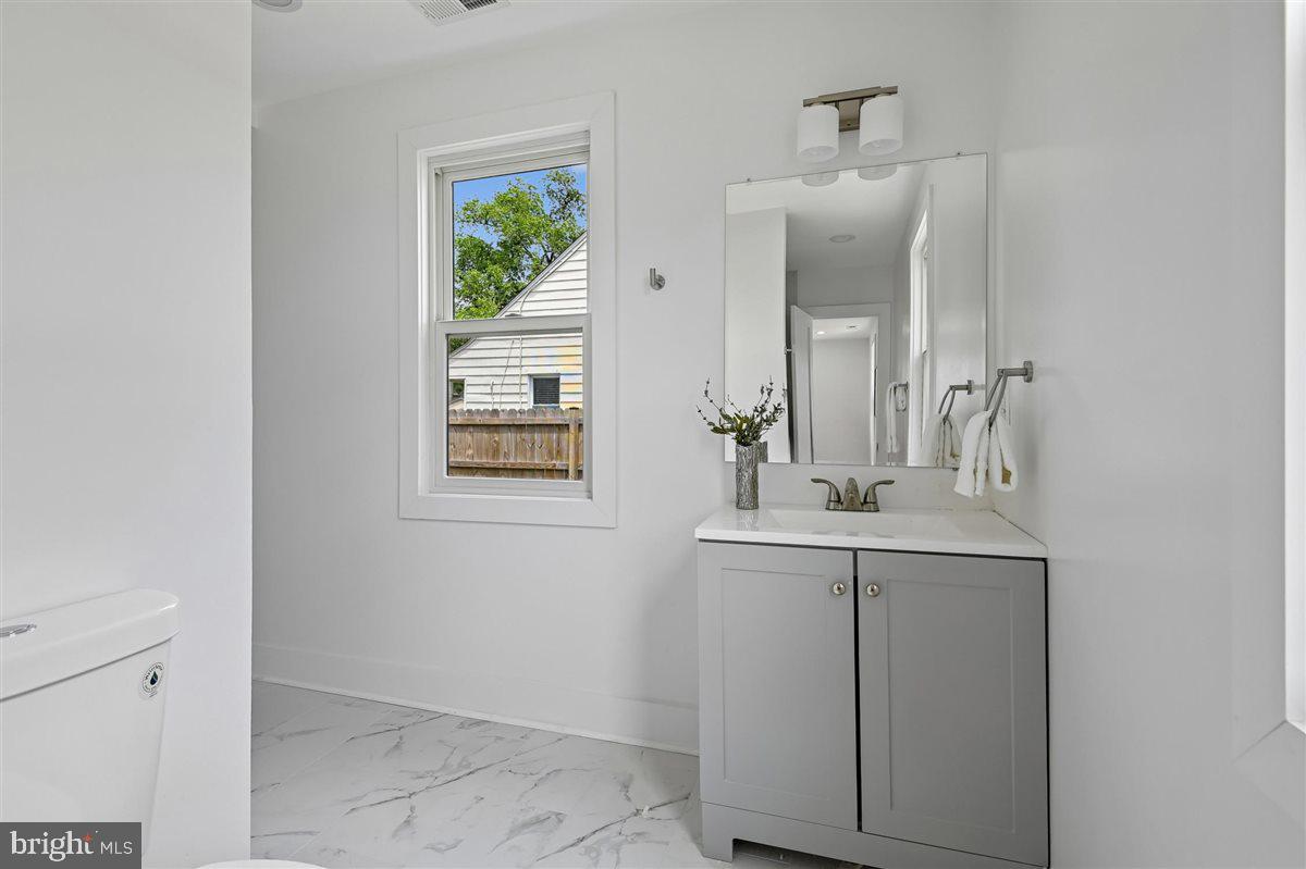 EASTPORT - Residential