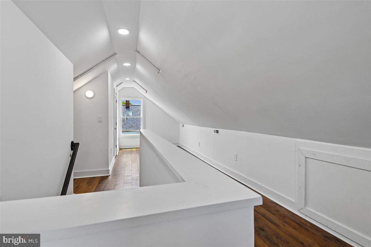 EASTPORT - Residential