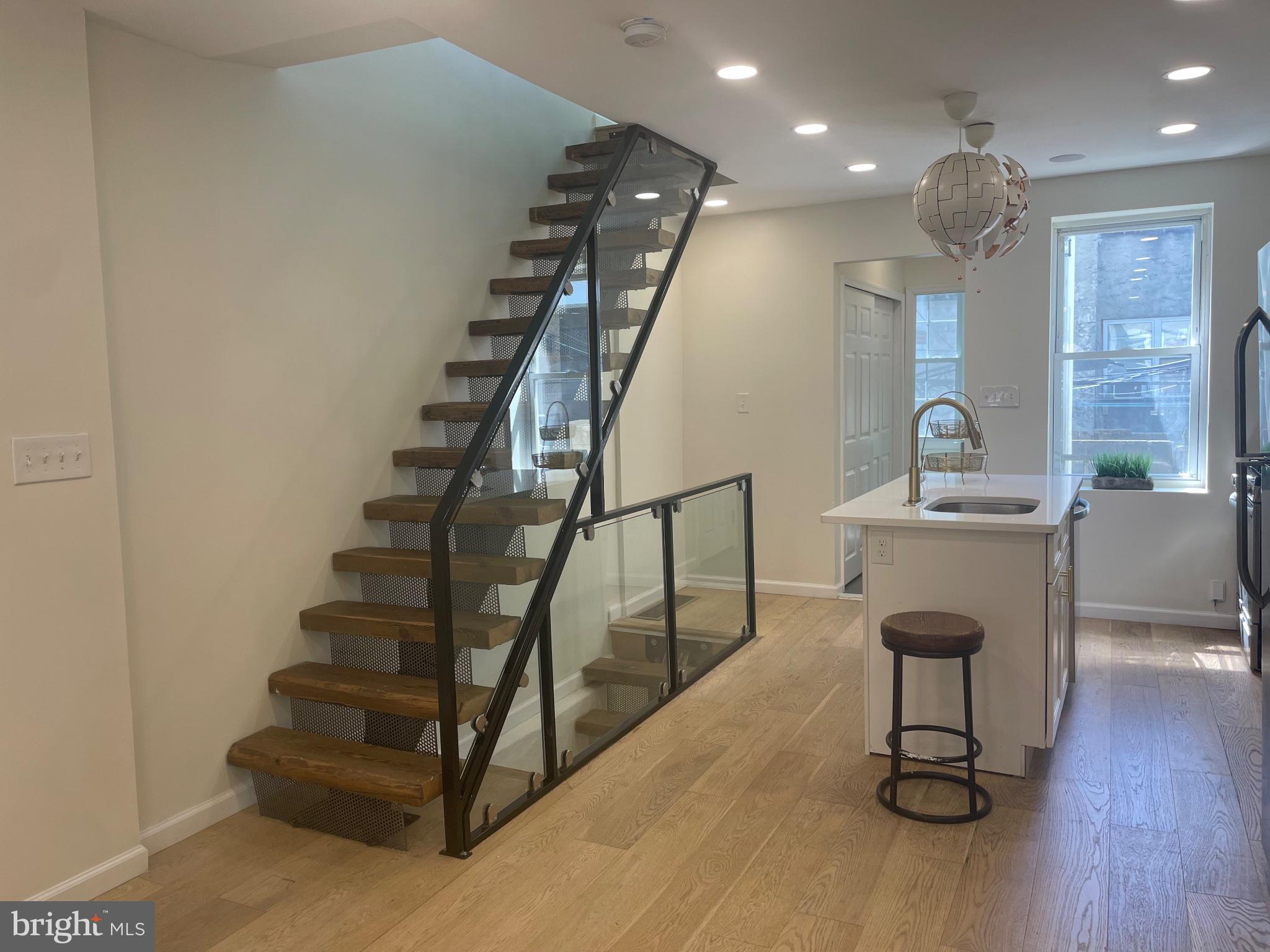 GRAYS FERRY - Residential