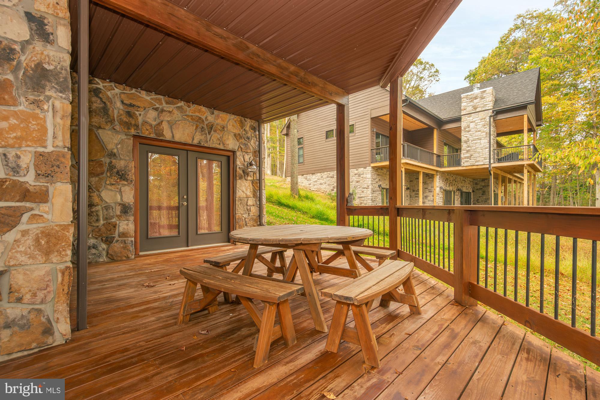 NORTH GLADE COVE - Residential