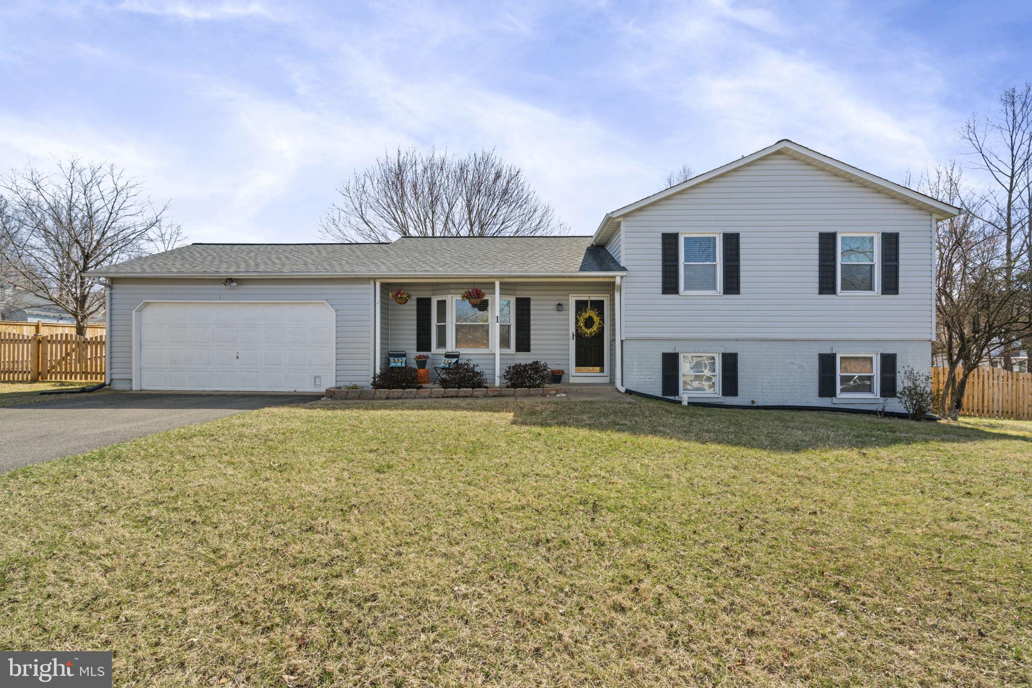 VISTA WOODS - Residential