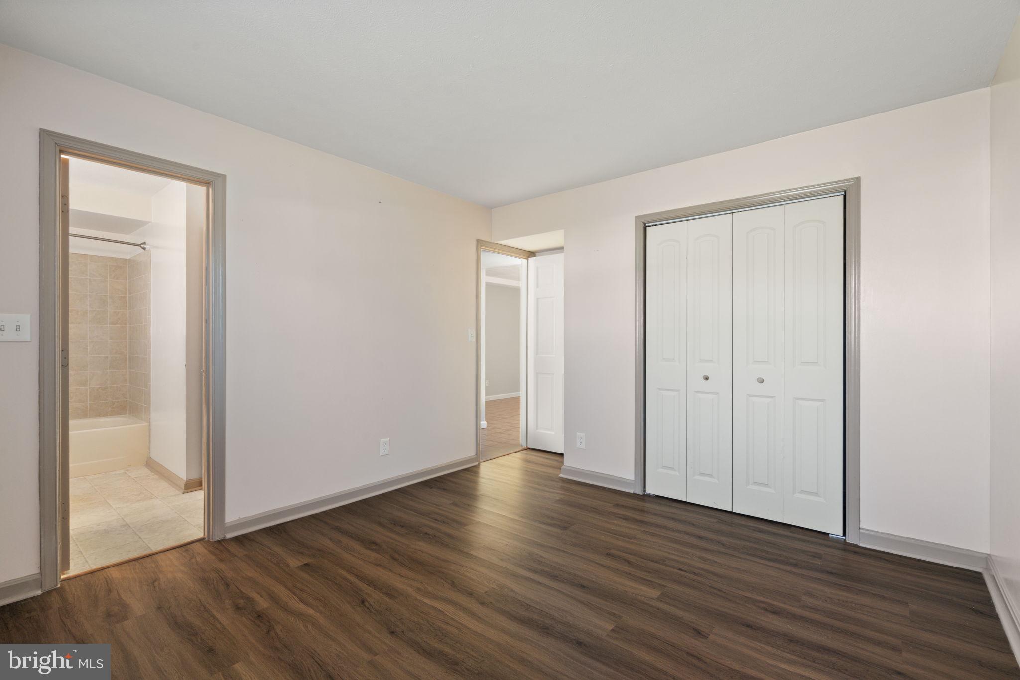 VISTA WOODS - Residential