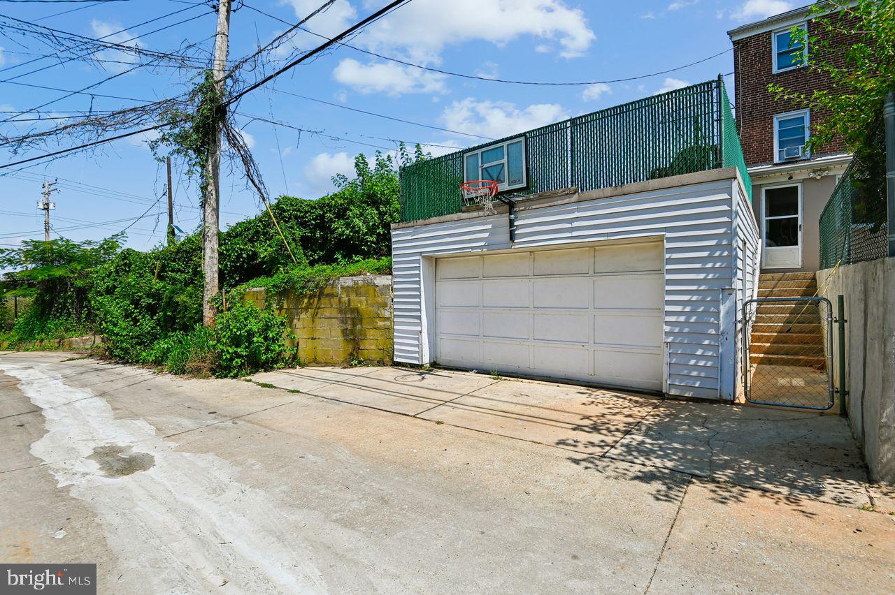 EASTWOOD - Residential
