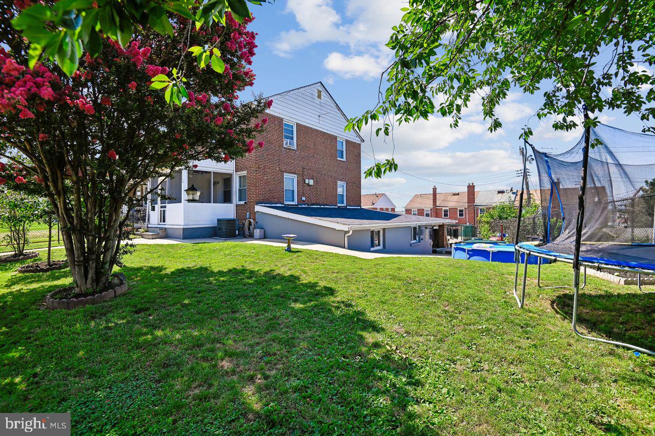 EASTWOOD - Residential
