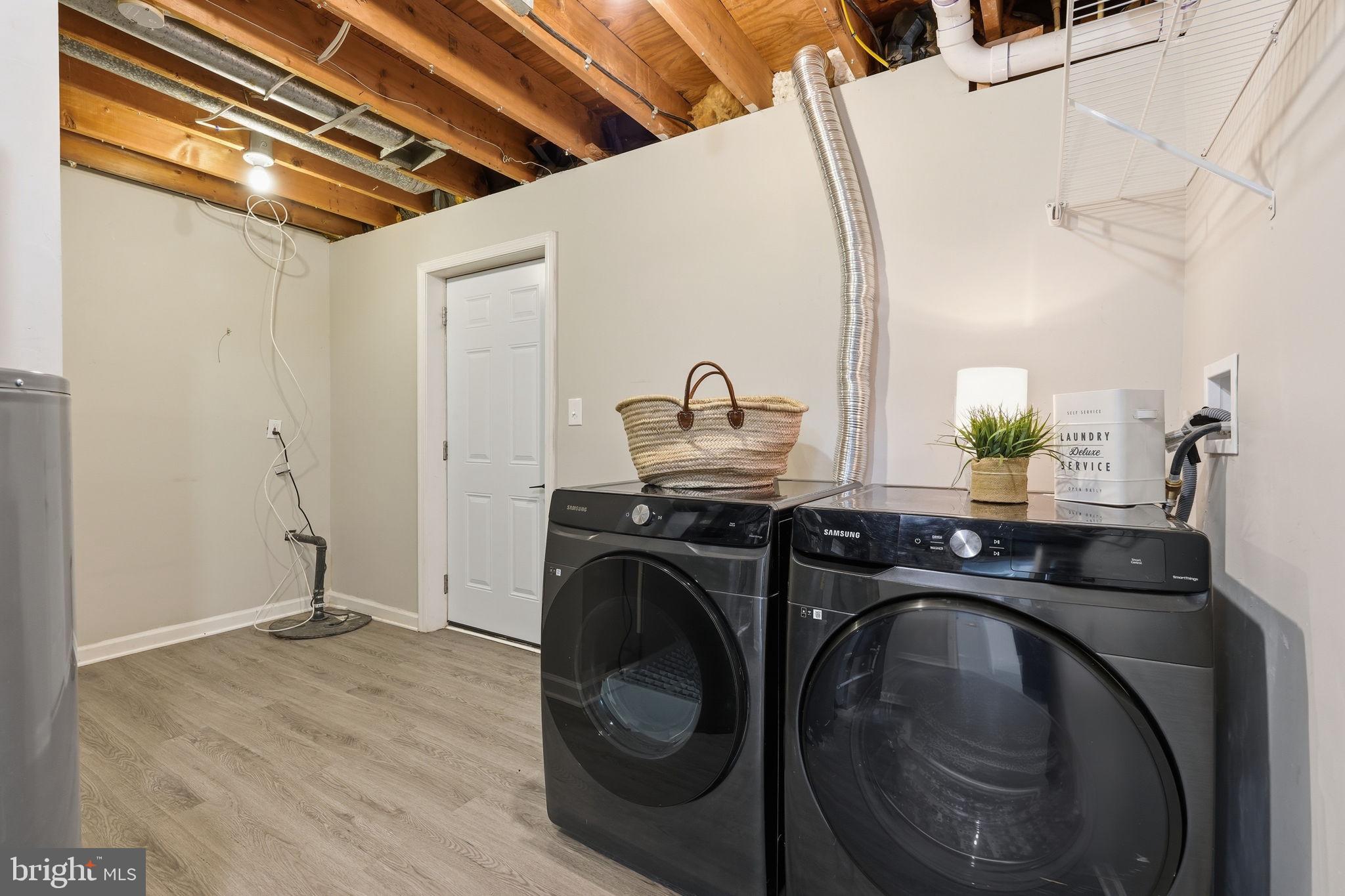 EAST PARK VILLAGE - Residential