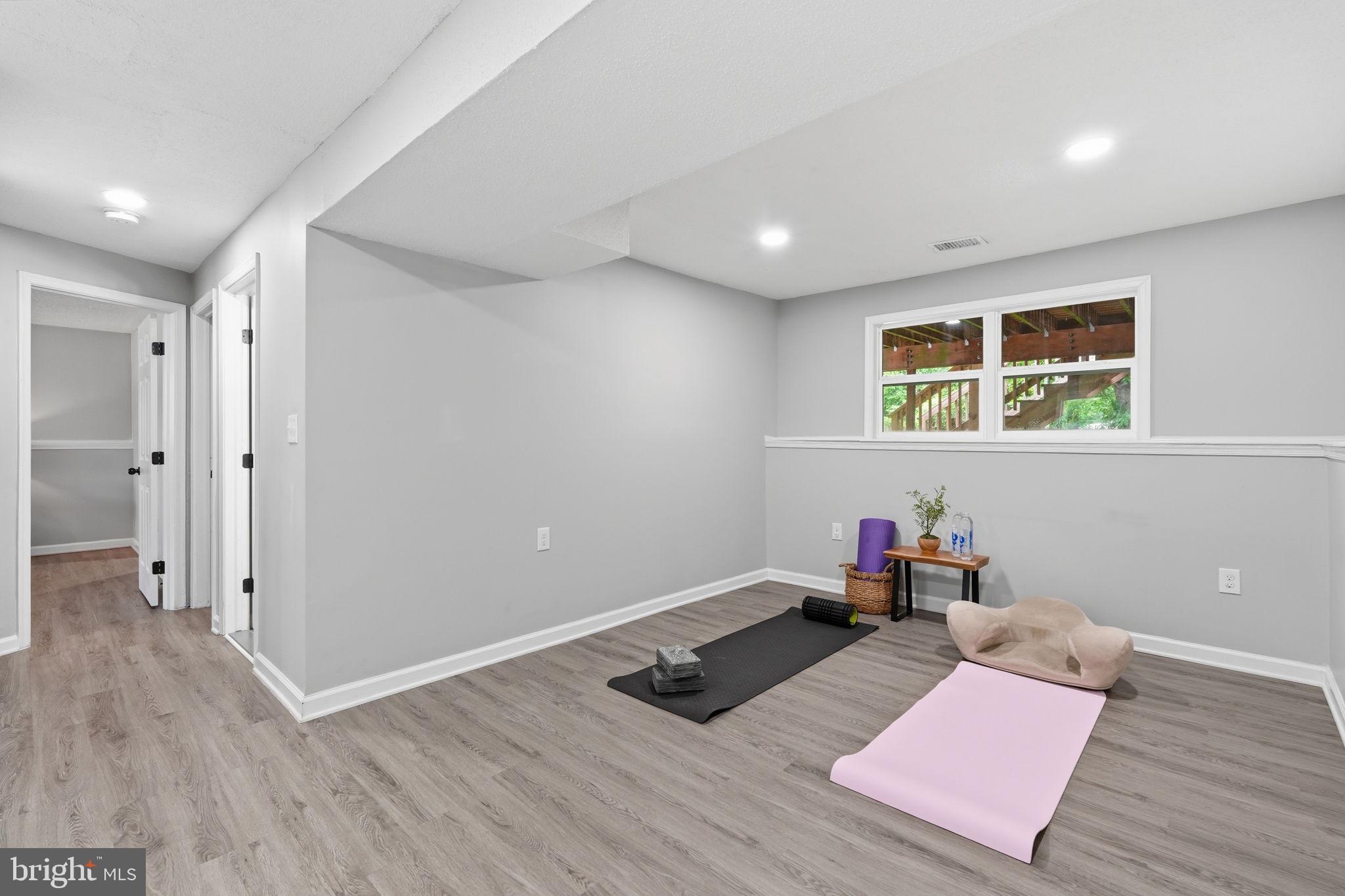EAST PARK VILLAGE - Residential