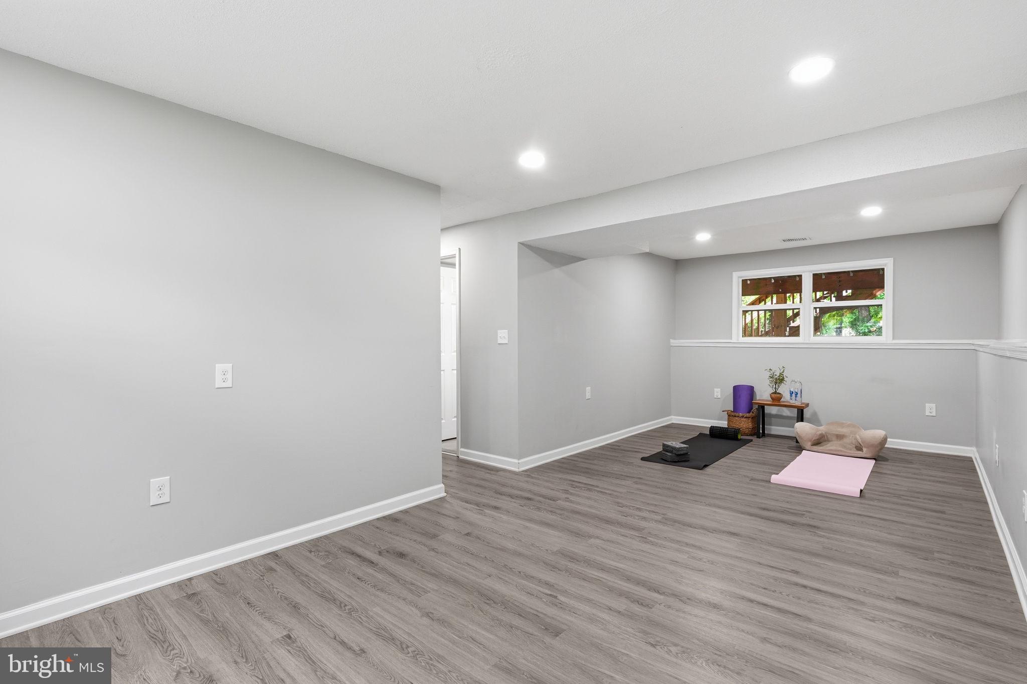 EAST PARK VILLAGE - Residential