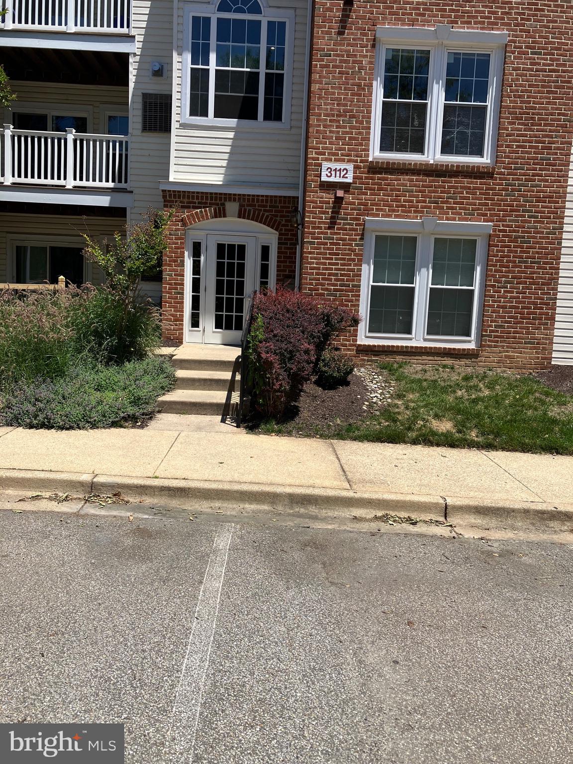 RUSSETT - Residential