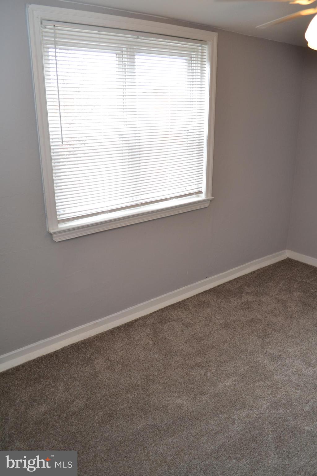 PORT RICHMOND - Residential Lease