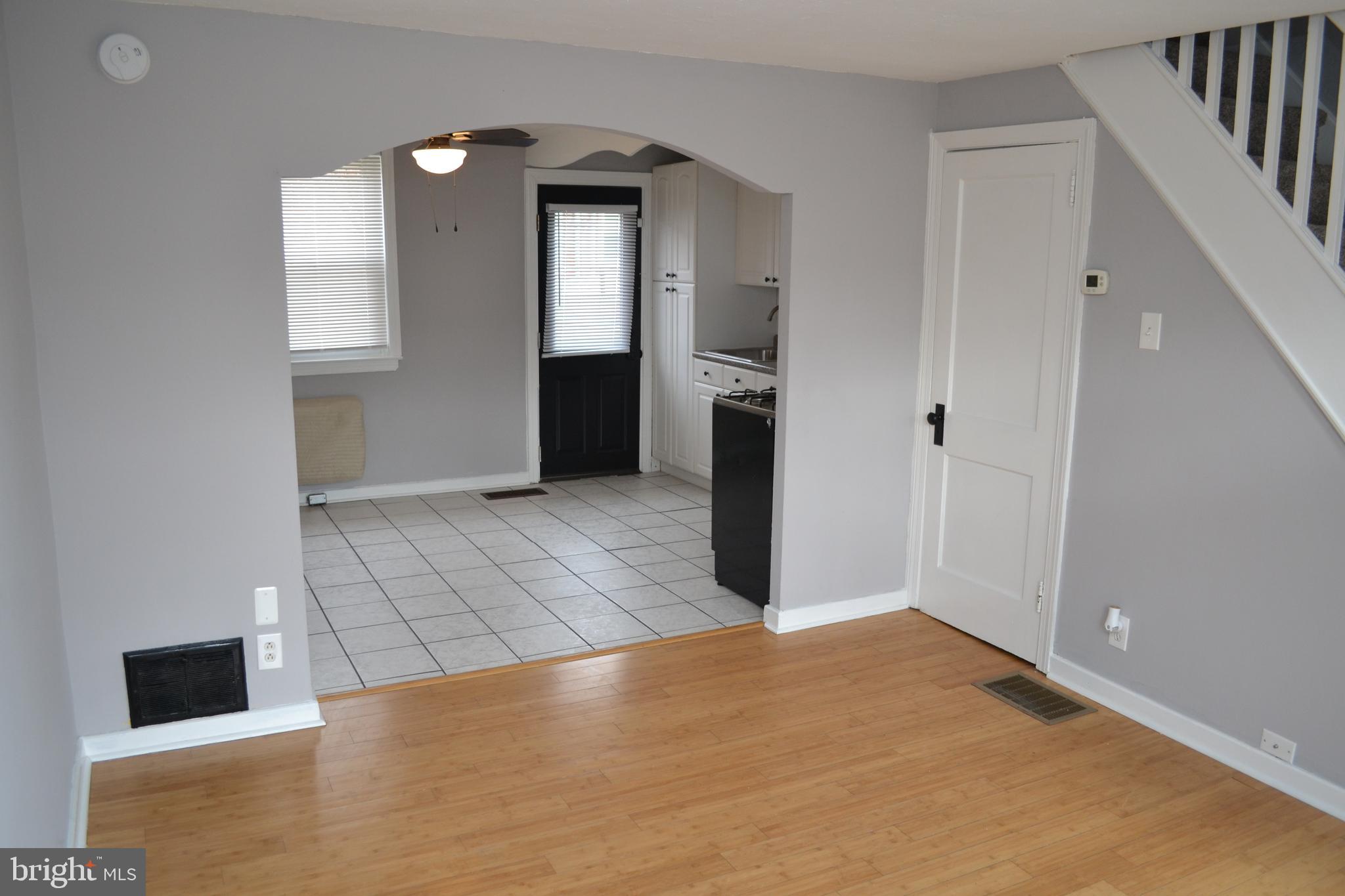 PORT RICHMOND - Residential Lease