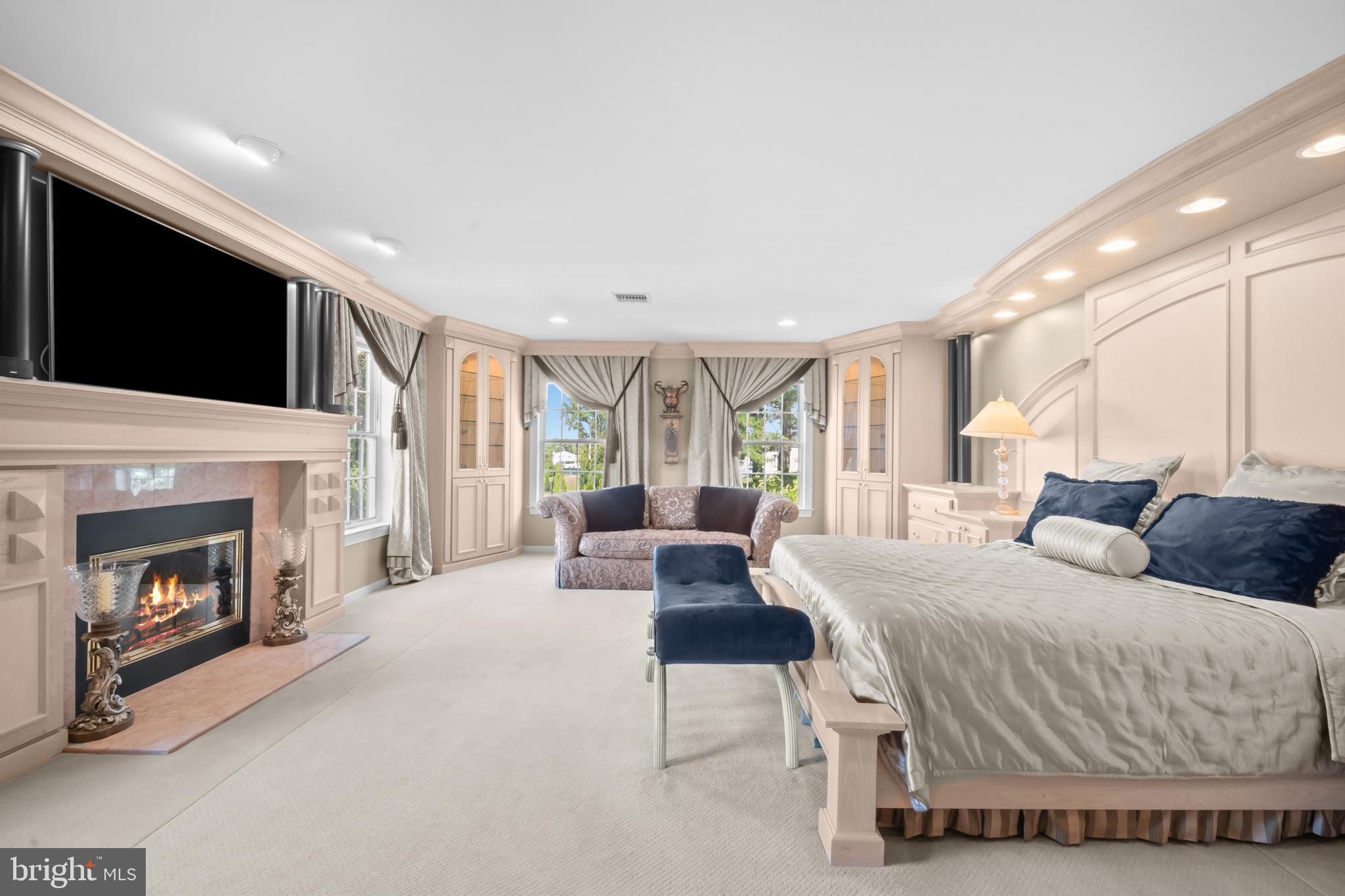 HUNTINGDON VALLEY - Residential