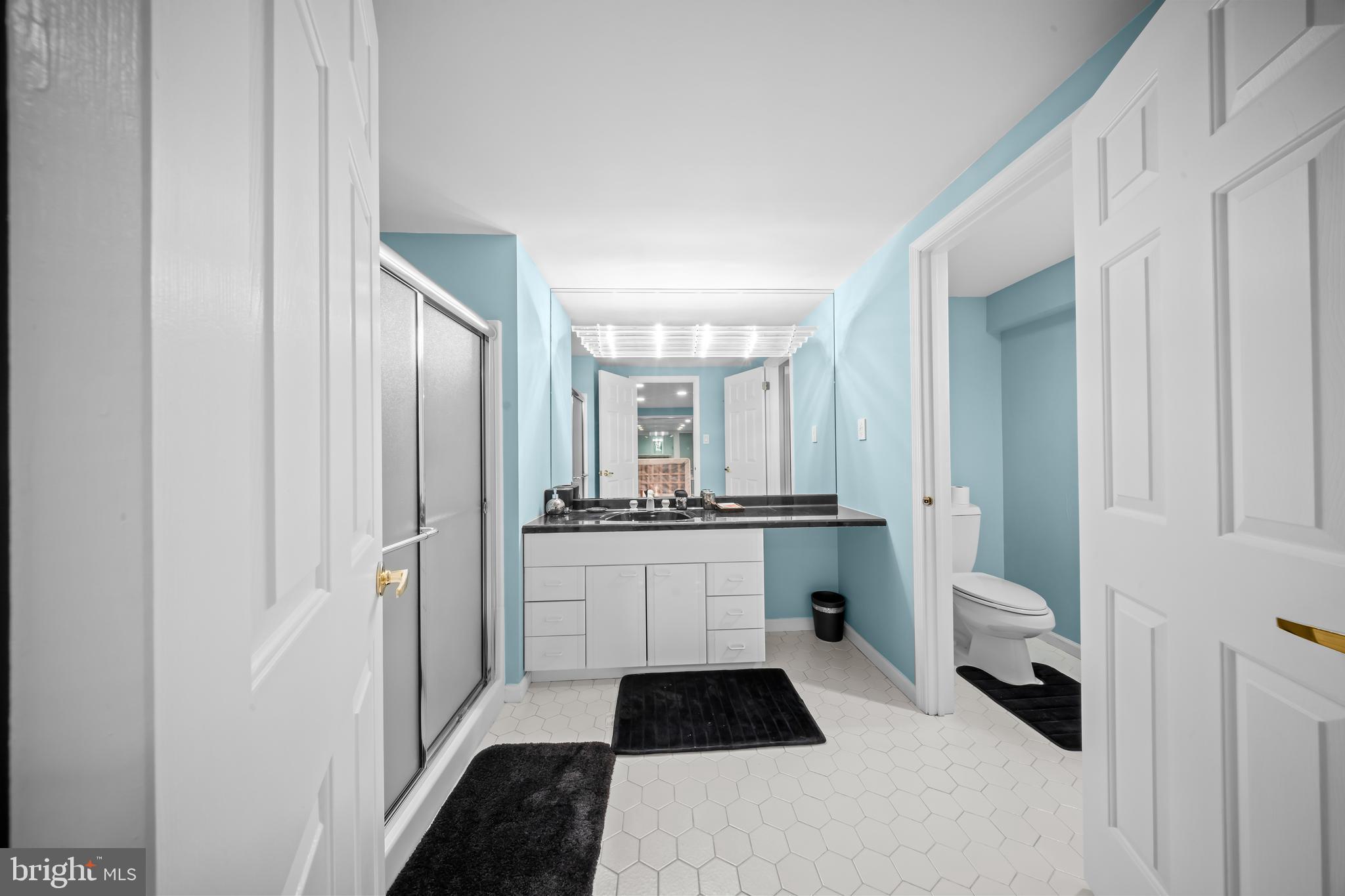 HUNTINGDON VALLEY - Residential